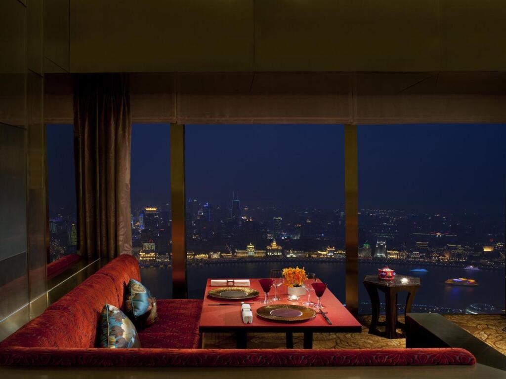 Номер Standard The Ritz-Carlton Shanghai, Pudong