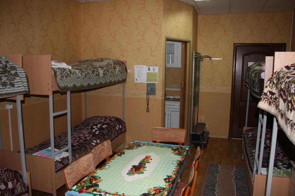 Кровать в общем номере motel Pid Strihoyu