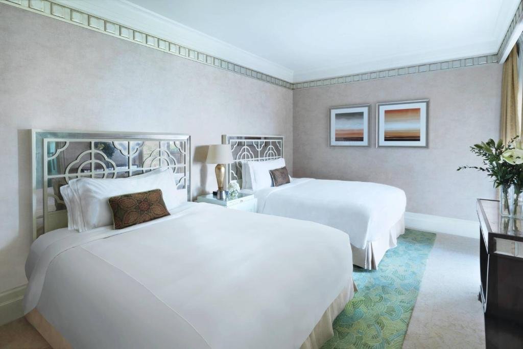 Pool вилла с 2 комнатами The Ritz-Carlton Abu Dhabi, Grand Canal