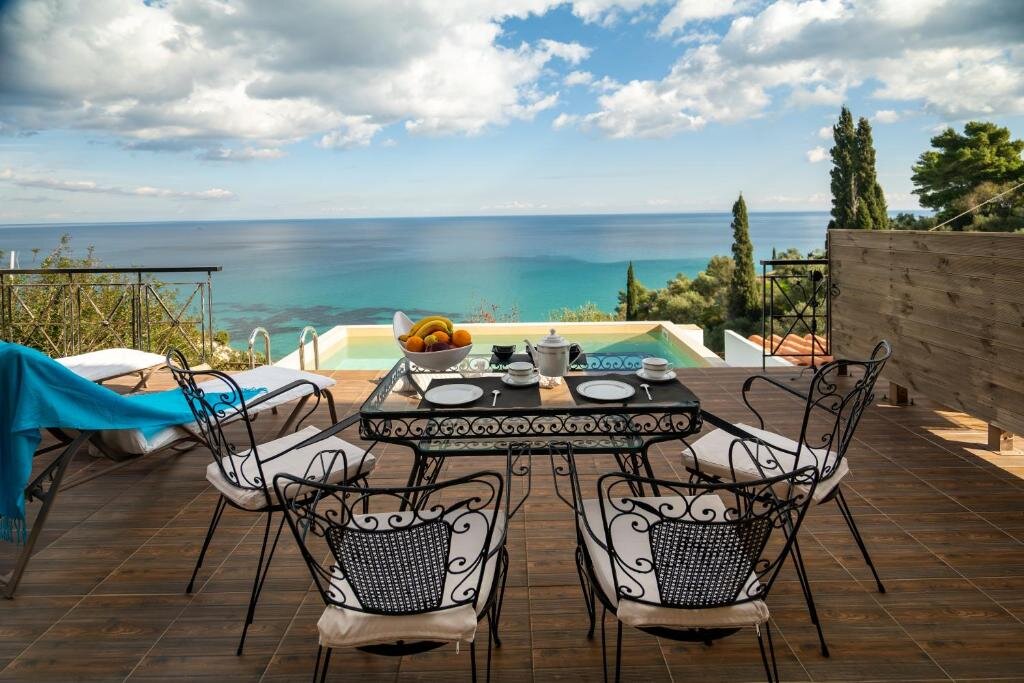 Deluxe Villa Xigia Beach Residence