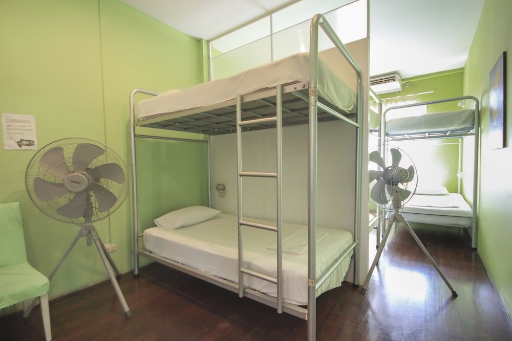 Cama en dormitorio compartido OYO 1054 Phuket Backpacker Hostel