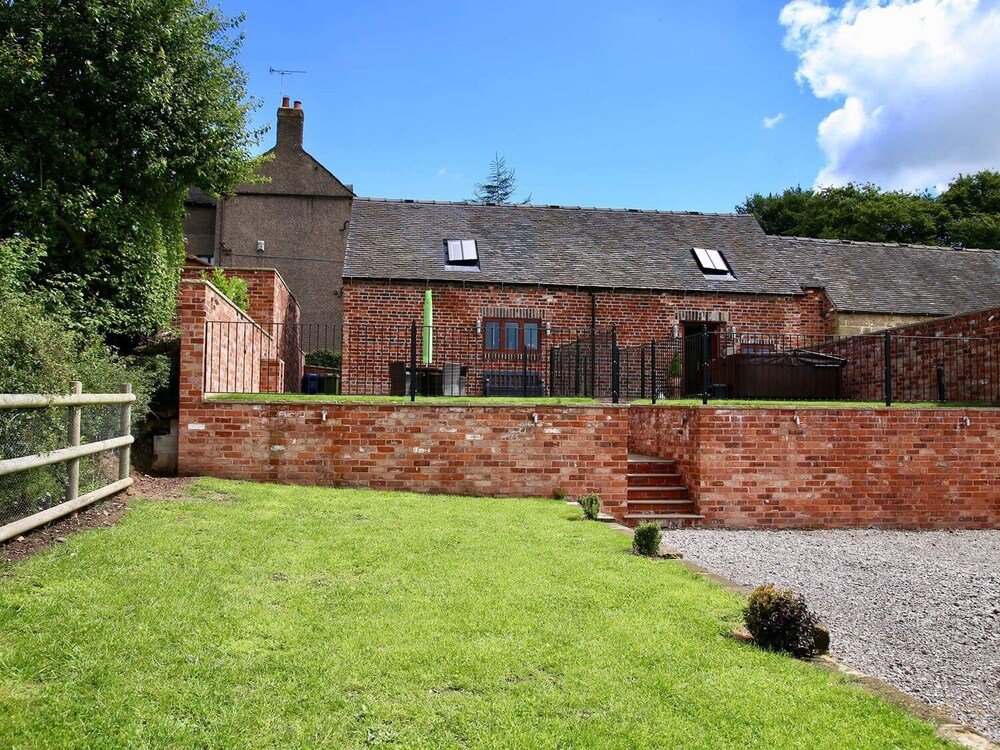 Cottage Manor Barn