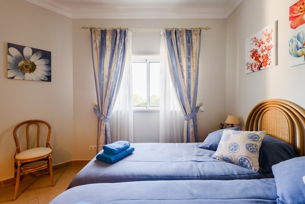 3 Bedrooms Villa with balcony and with golf view Boavista Golf Resort- Fairviews Villa