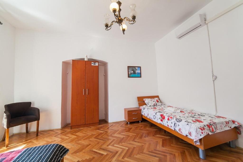Standard triple chambre Vue mer Montenegro Hostel 4U