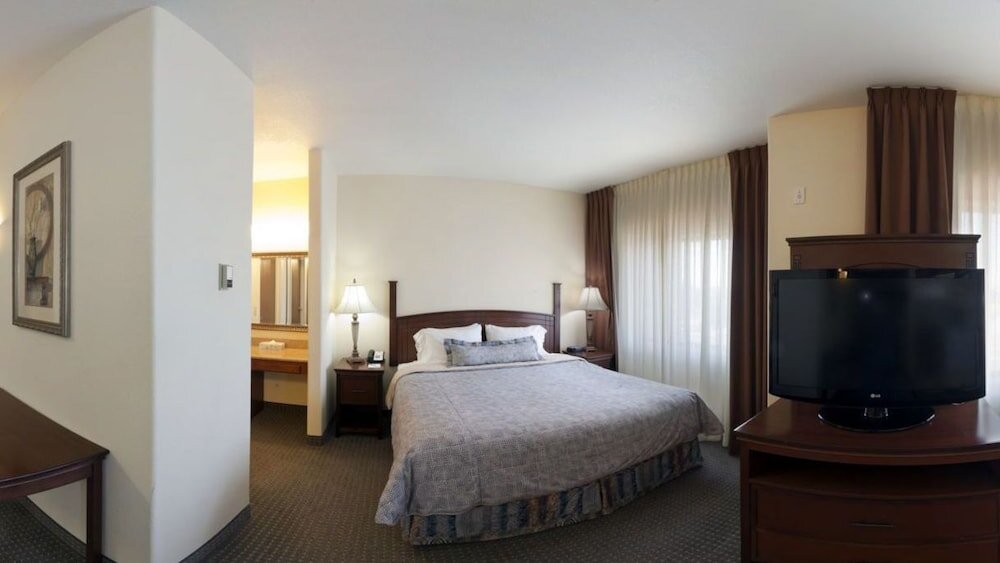 Люкс Staybridge Suites San Angelo, an IHG Hotel