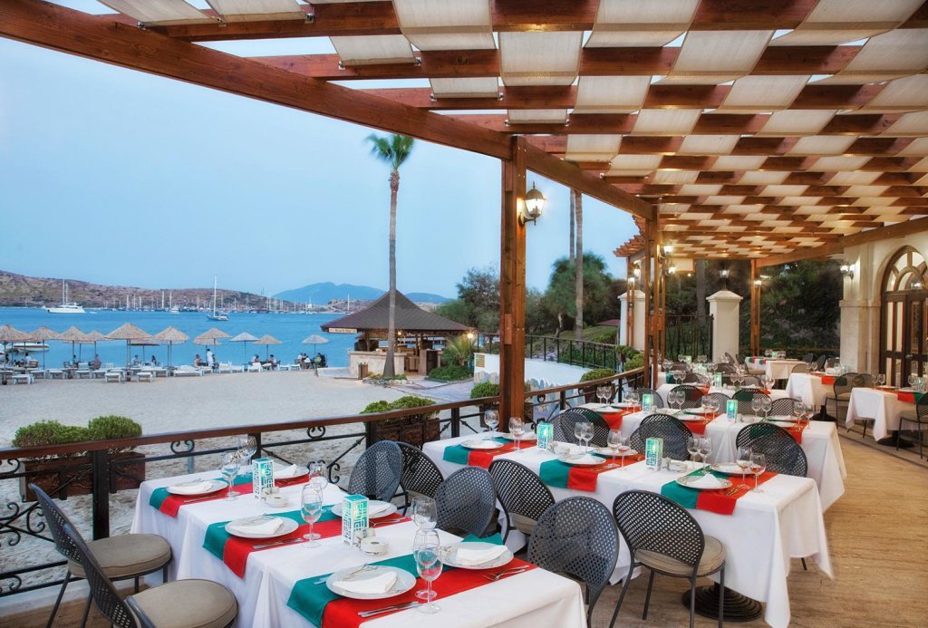 Asteria Bodrum Resort вечеринки