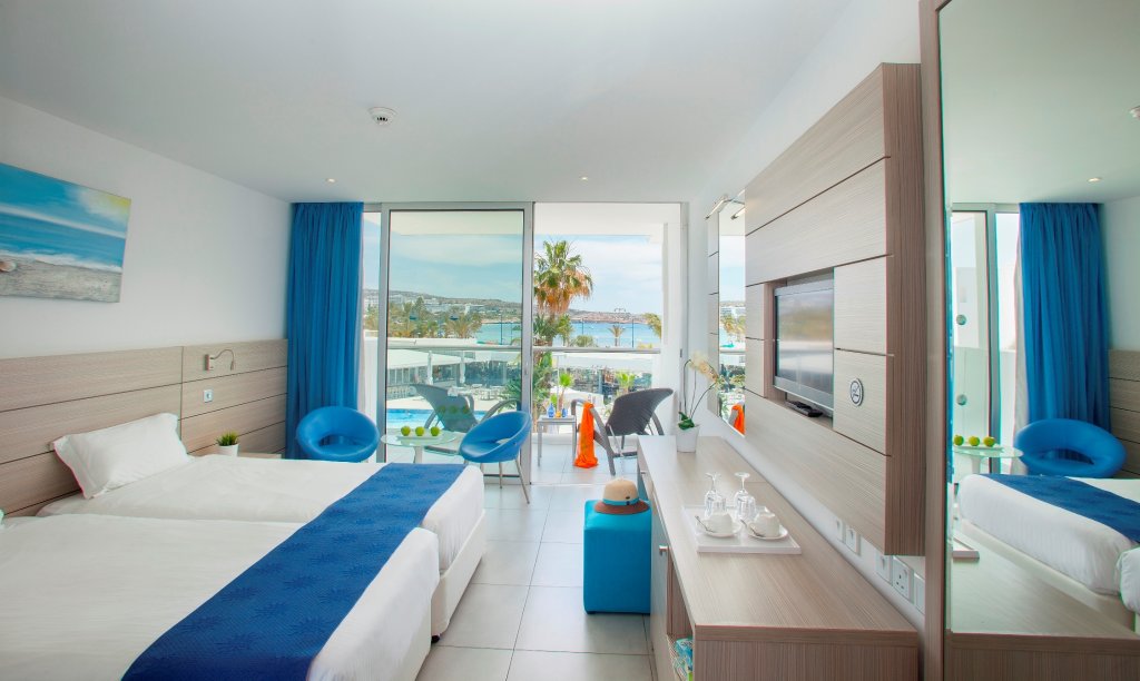 Двухместный номер Deluxe с балконом и с видом на море Limanaki Beach Hotel & Suites