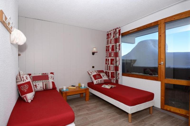 1 Bedroom Apartment with balcony Résidence Odalys Le Hameau du Mottaret
