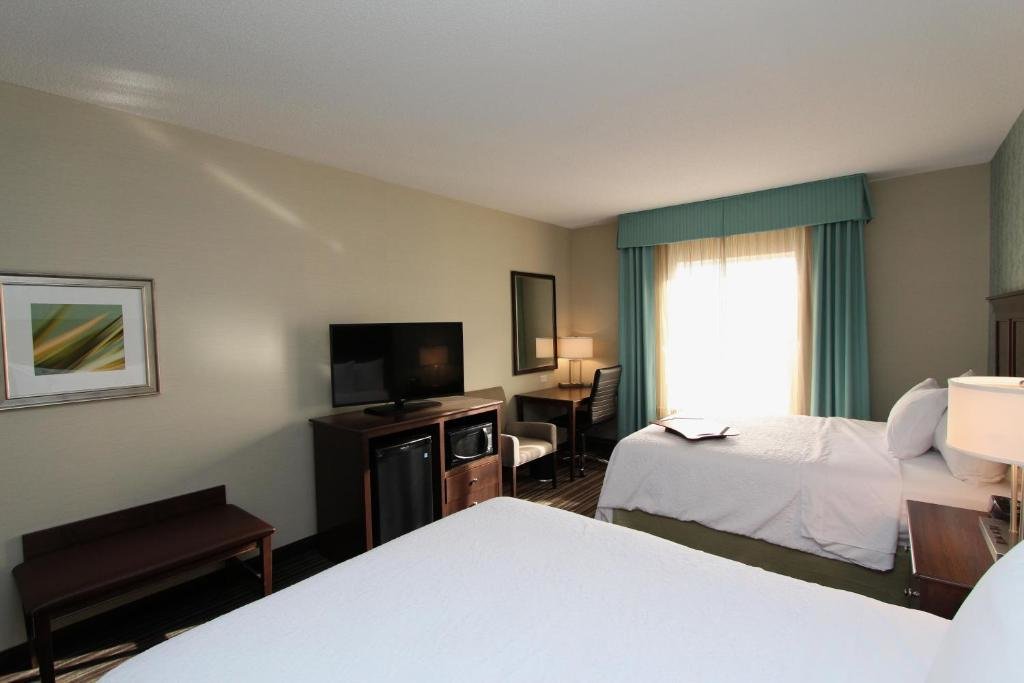 Двухместный номер Standard Hampton Inn & Suites by Hilton St. John's Airport