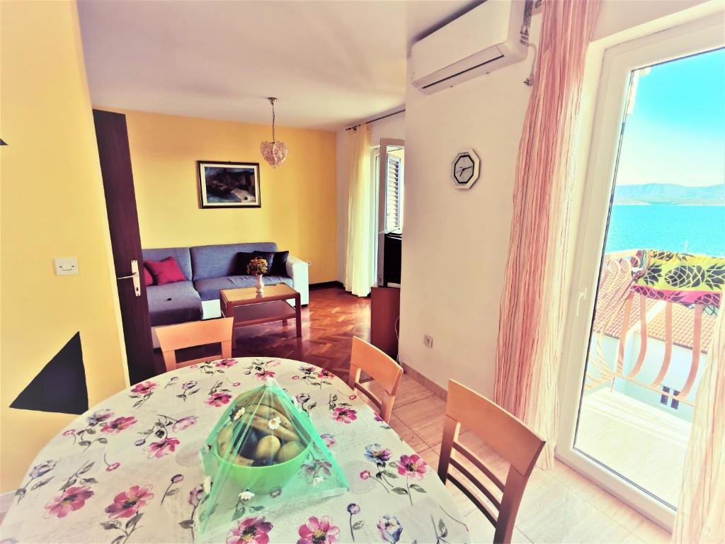 Apartamento Holiday Apartment With a Balcony and sea View, Just 300 Metres From the Beach
