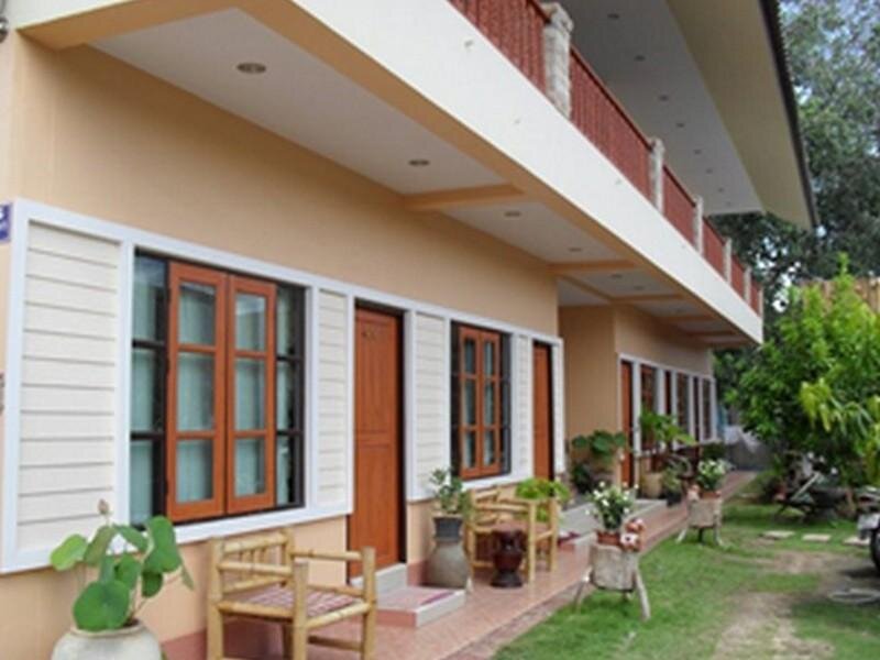 Двухместный номер Standard с балконом и с красивым видом из окна Thai Guesthouse