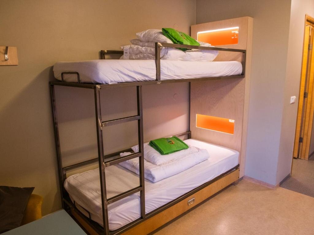 Кровать в общем номере Dalur - HI Eco Hostel
