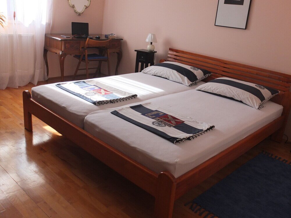 Cottage Peaceful House Only 900m From the sea With Swimming Pool, Bbq, Wifi, Airco
