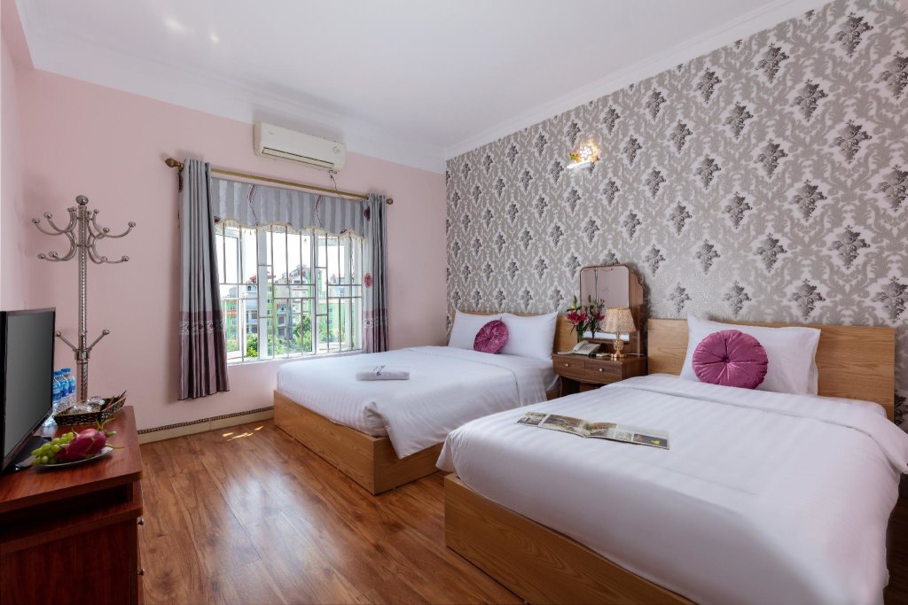 Deluxe Dreier Zimmer mit Stadtblick Airport Hotel Hanoi - Convenient & Friendly