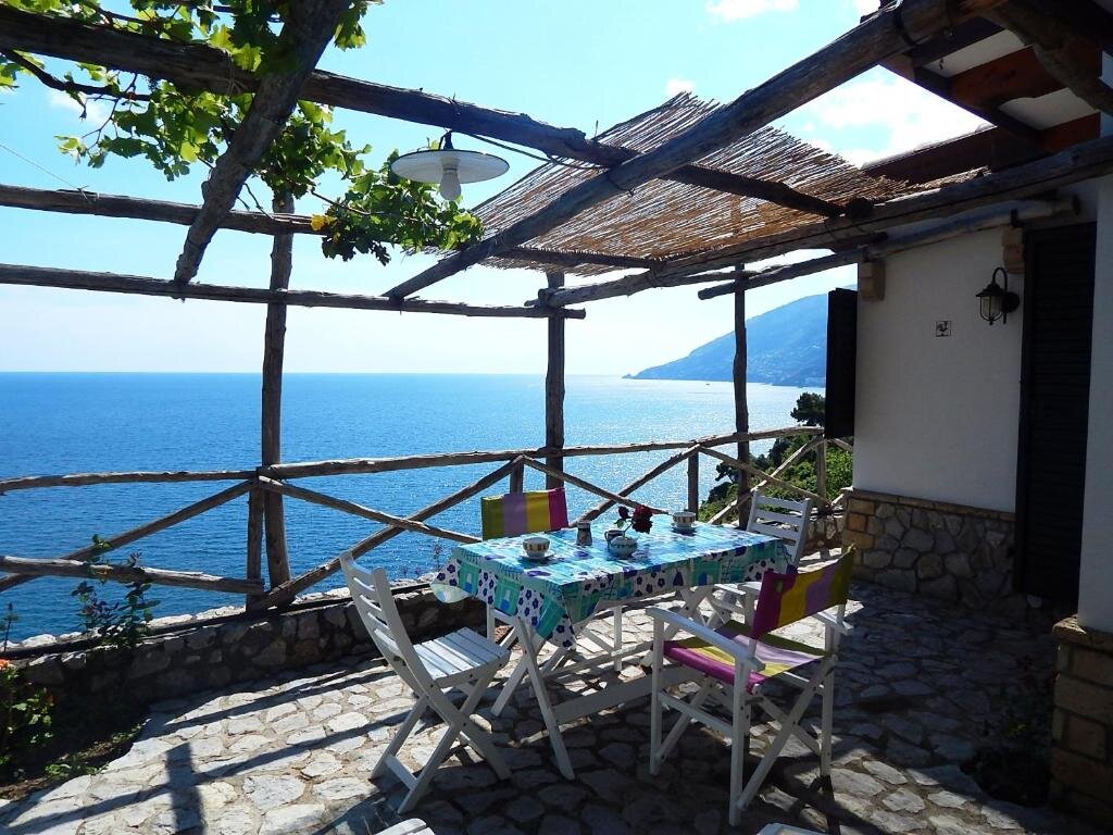 Апартаменты с видом на море Amalfi View Cottage
