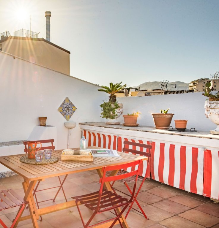 1 Bedroom Apartment with balcony Terrazza al Capo by Wonderful Italy - Locazione