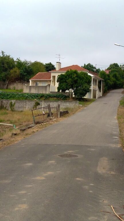 House with 2 Bedrooms in Anadia, with Furnished Terrace - 25 Km From the Beach Anadia