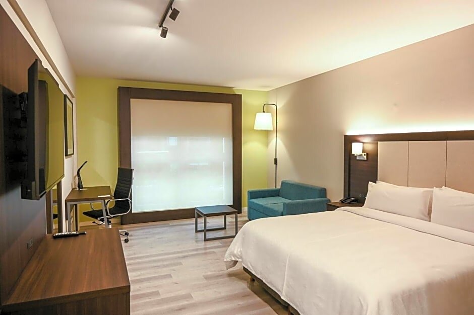 Двухместный номер Standard Holiday Inn Express Rosario, an IHG Hotel