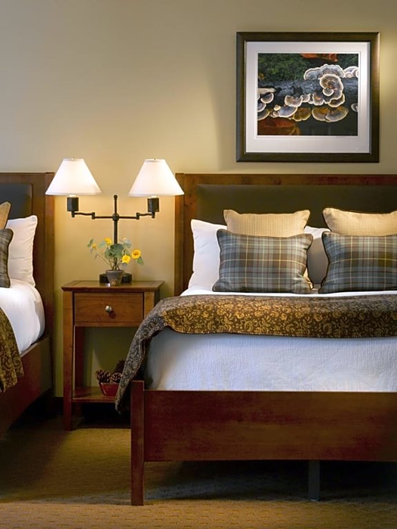 Четырёхместный люкс Green Mountain Suites Hotel