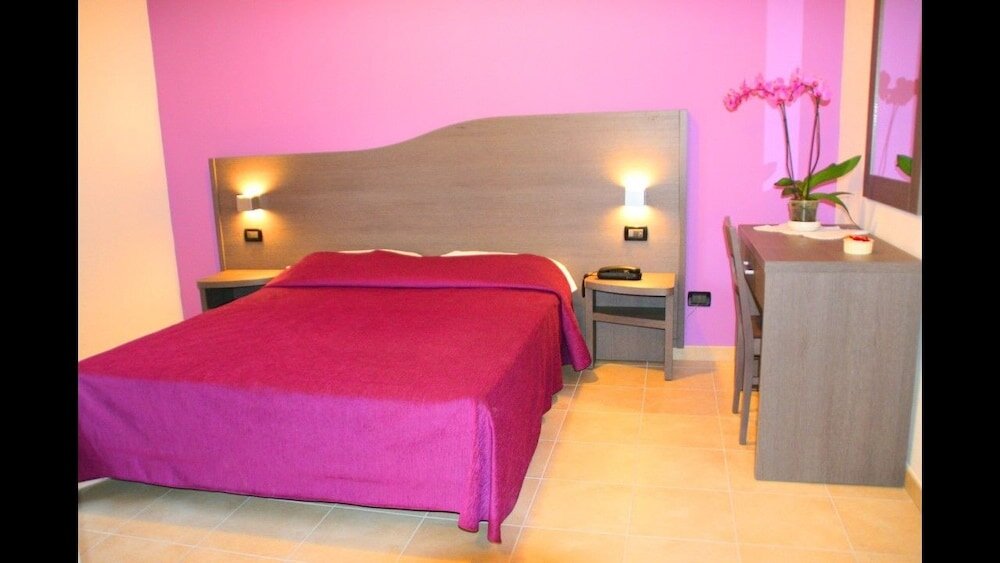 Standard Doppel Zimmer mit Balkon Hotel Leon D'oro