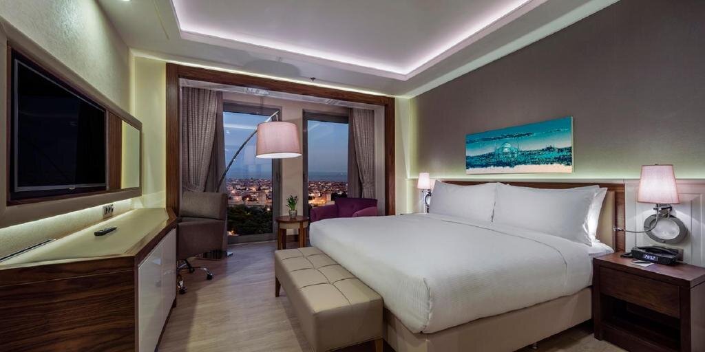 Двухместный люкс c 1 комнатой Doubletree By Hilton Istanbul Topkapi