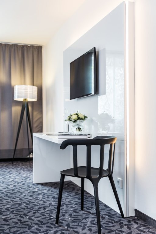 Superior Doppel Zimmer mit Flussblick FourSide Plaza Hotel Trier