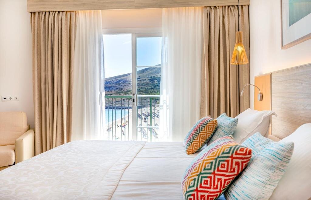 Апартаменты c 1 комнатой с видом на море VIVA Cala Mesquida Resort & Spa