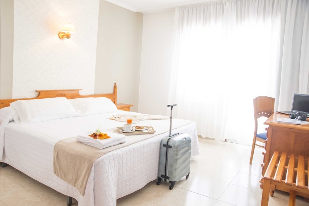 Standard room with balcony Hotel Mar Azul