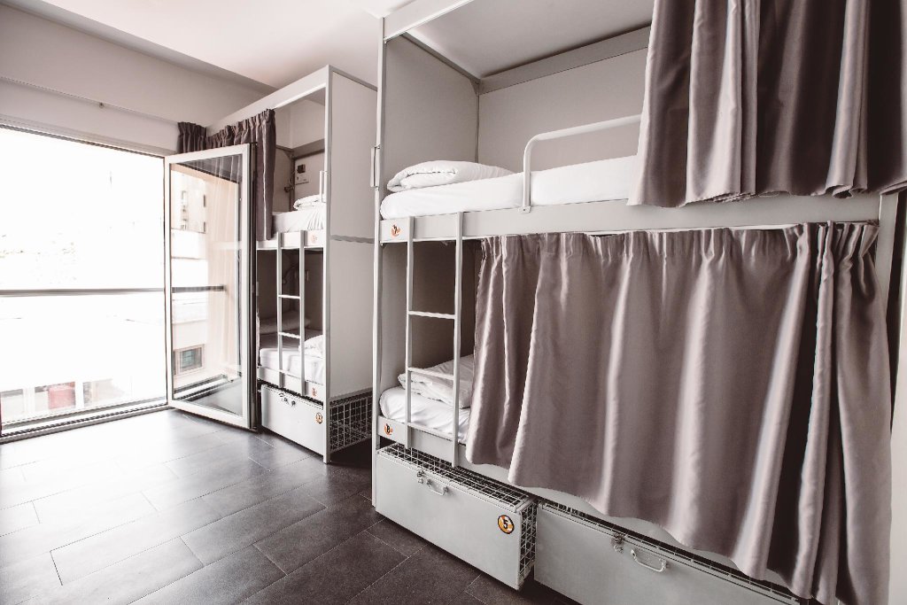 Кровать в общем номере (женский номер) St Christopher's Inn Barcelona