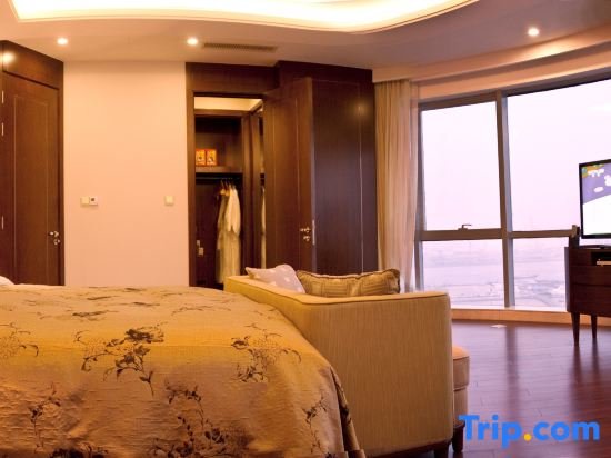 Люкс c 1 комнатой с видом на море Grand Hotel Qinhuang