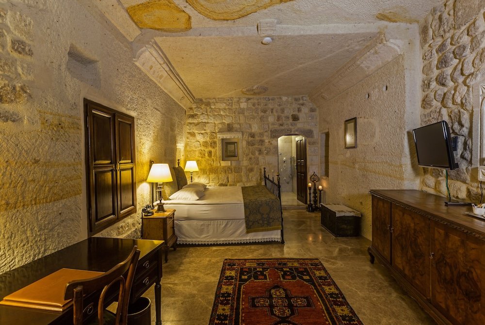 Classic room with balcony Yunak Evleri Cappadocia