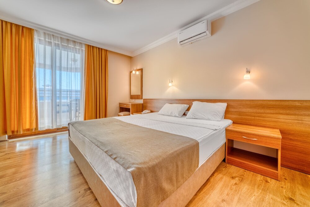 Triple appartement 1 chambre avec balcon Yeniacun Apart Hotel