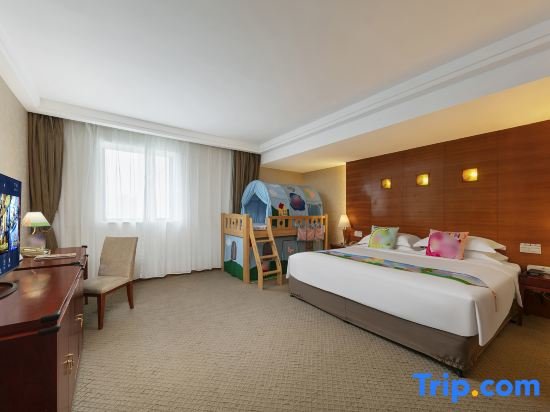 Family Suite Huayang Plaza Hotel
