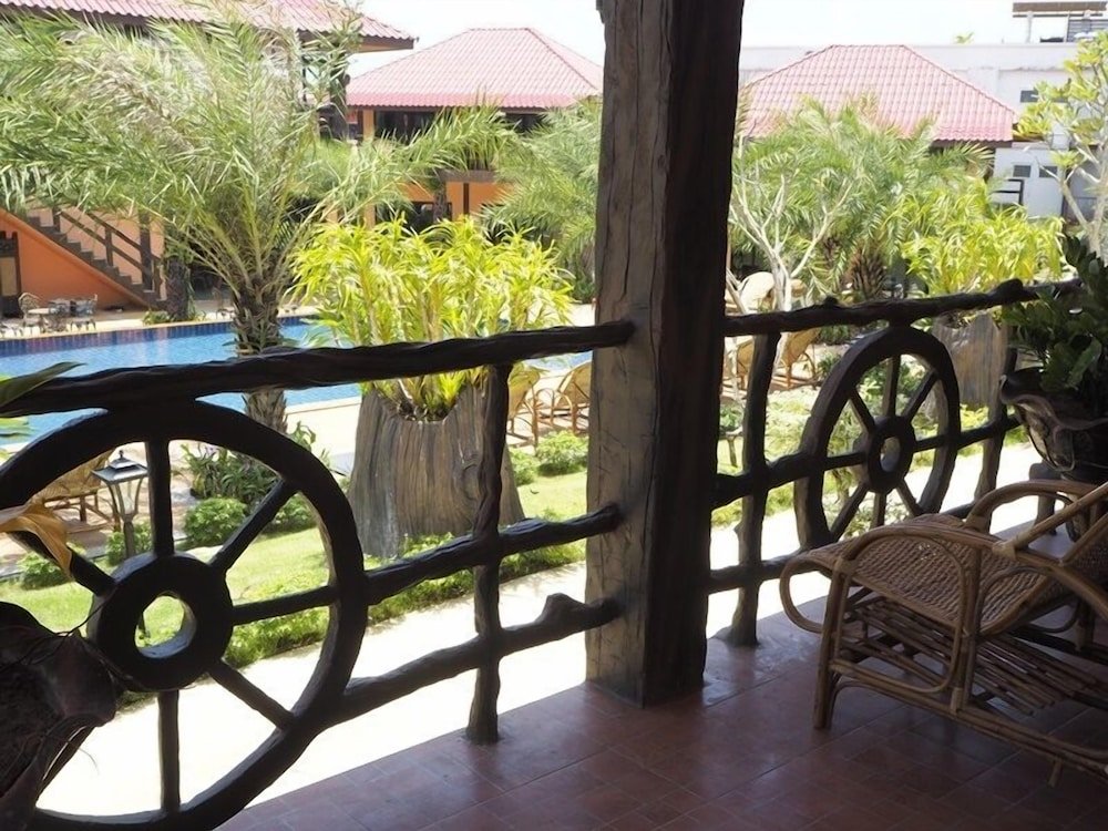 Deluxe Doppel Villa mit Balkon Chomview Resort