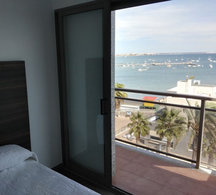 Двухместный номер Standard с балконом и с видом на море Hotel Ribera