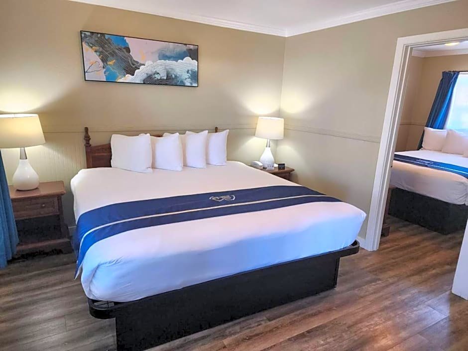 Standard Double room Omeo Suites Glass Beach