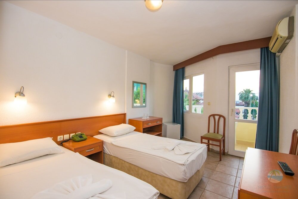 Standard Triple room with balcony Private Hotel