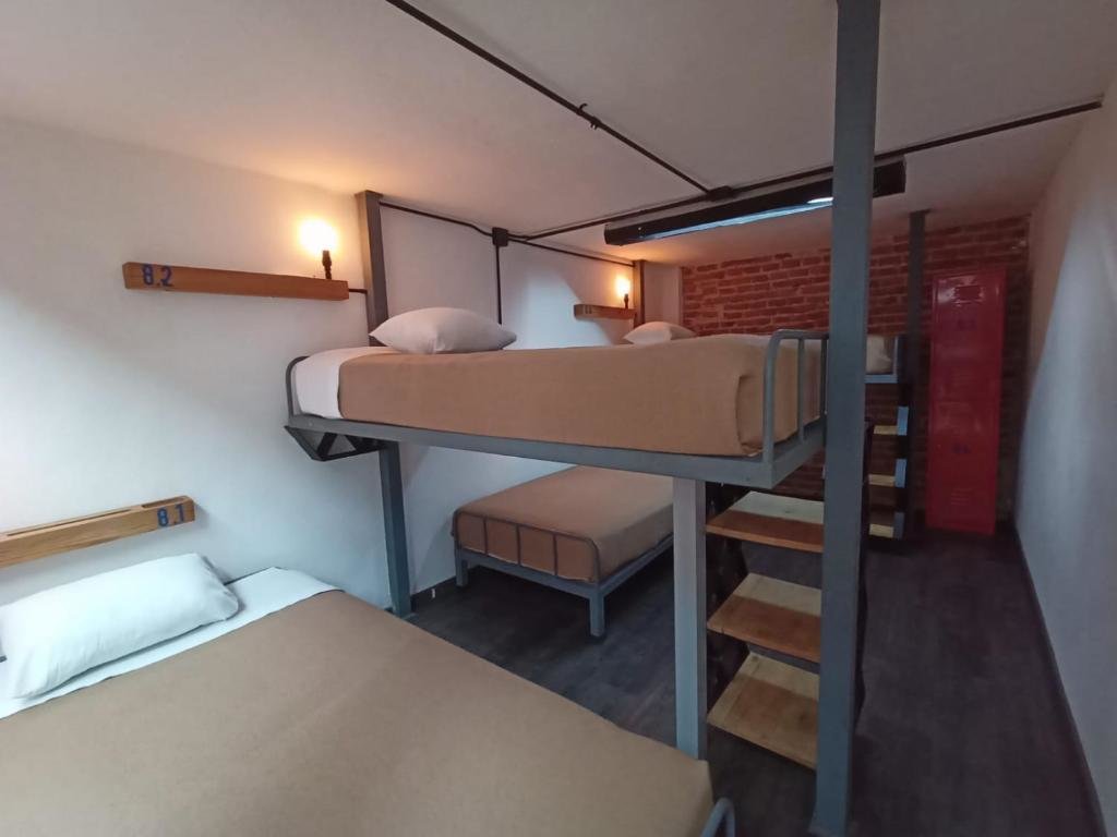 Кровать в общем номере (мужской номер) El Hostalito 14