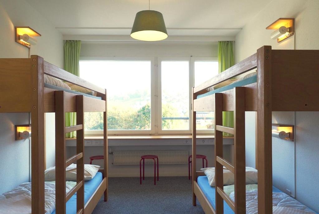 Кровать в общем номере Hostel 77 Bern