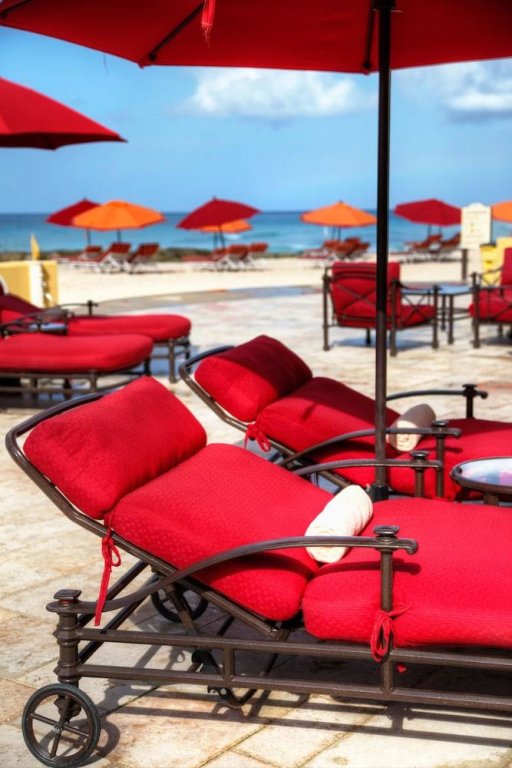 Полулюкс O2 Beach Club & Spa by Ocean Hotels