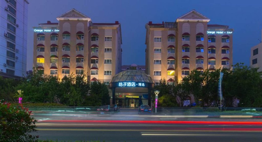 Crystal orange hotel. Huazhu Hotels Group.