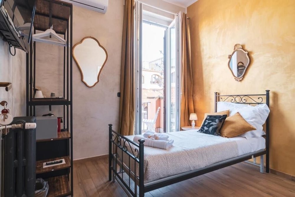 Номер Standard Golden Rooms Piazza di Spagna
