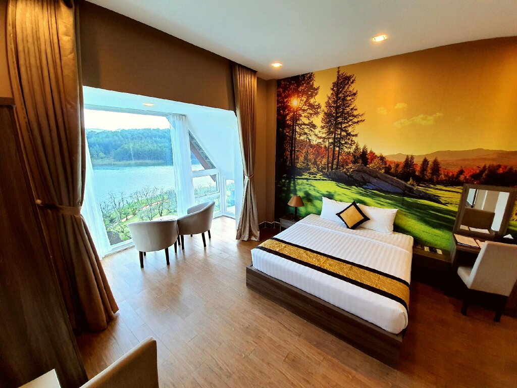 Двухместный номер Deluxe с видом на озеро Dalat Wonder Resort