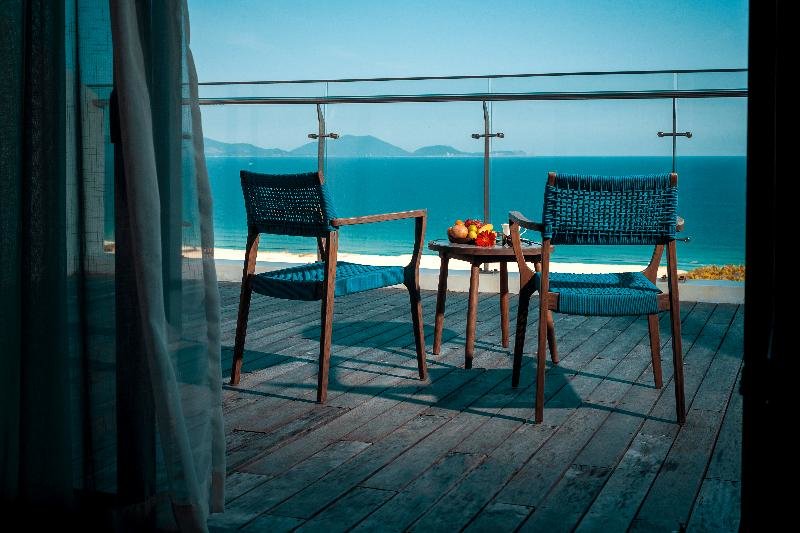 Deluxe Double room with balcony and with ocean view Duyen Ha Resort Cam Ranh