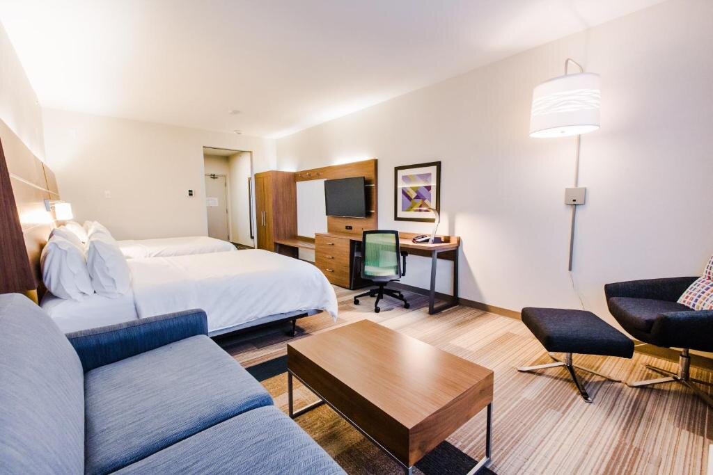 Suite Holiday Inn Express & Suites West Edmonton - Mall Area, an IHG Hotel