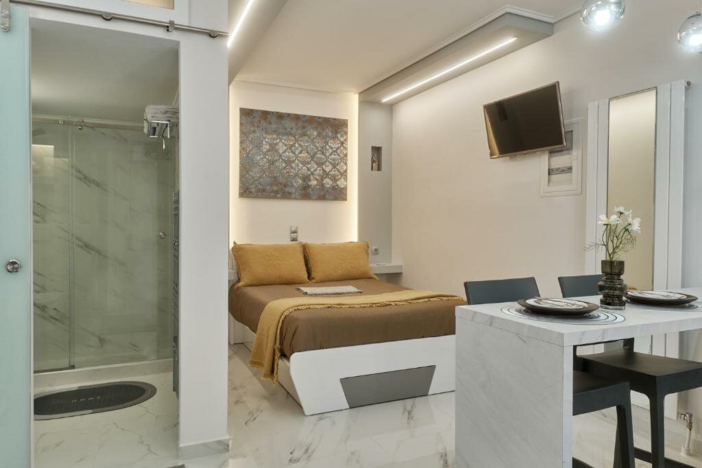 Apartment Modern Studio Ideal for Couples or Digital Nomads, Old Town Mytilene