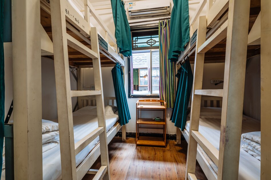 Кровать в общем номере (женский номер) Chengdu Mix Hostel Courtyard Poshpacker