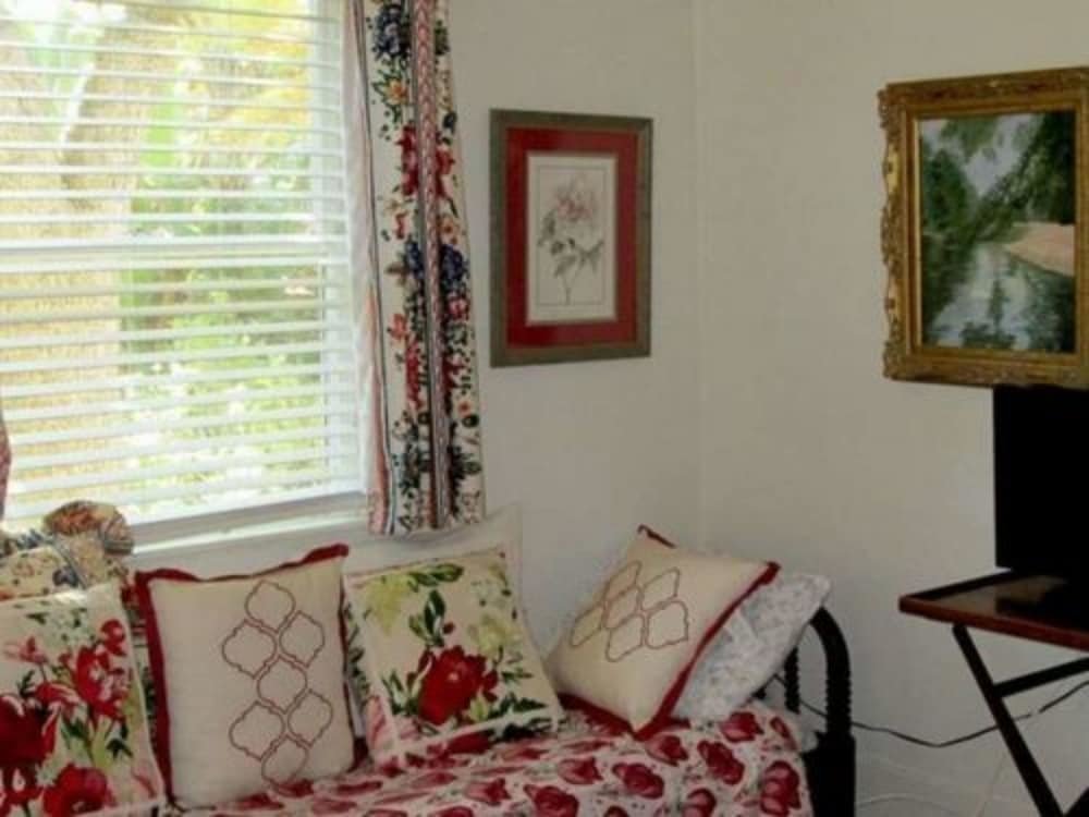 Standard Zimmer mit Balkon Secret Garden Inn & Cottages