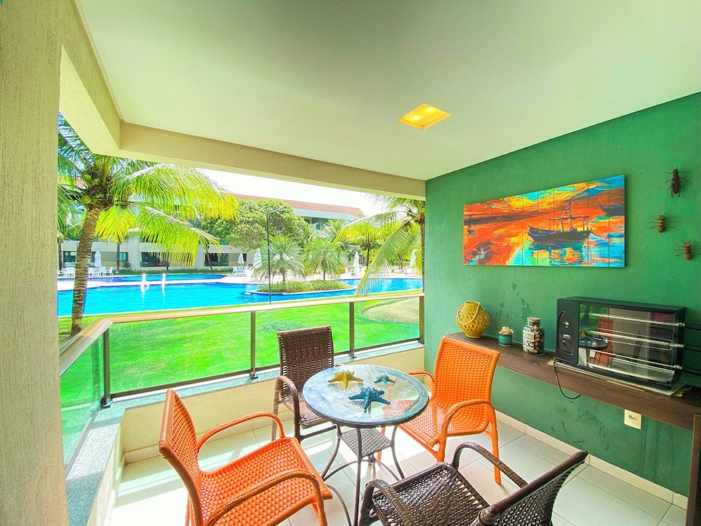 Семейные апартаменты с балконом и с видом на бассейн Carneiros Beach Resort - Paraíso Beira Mar