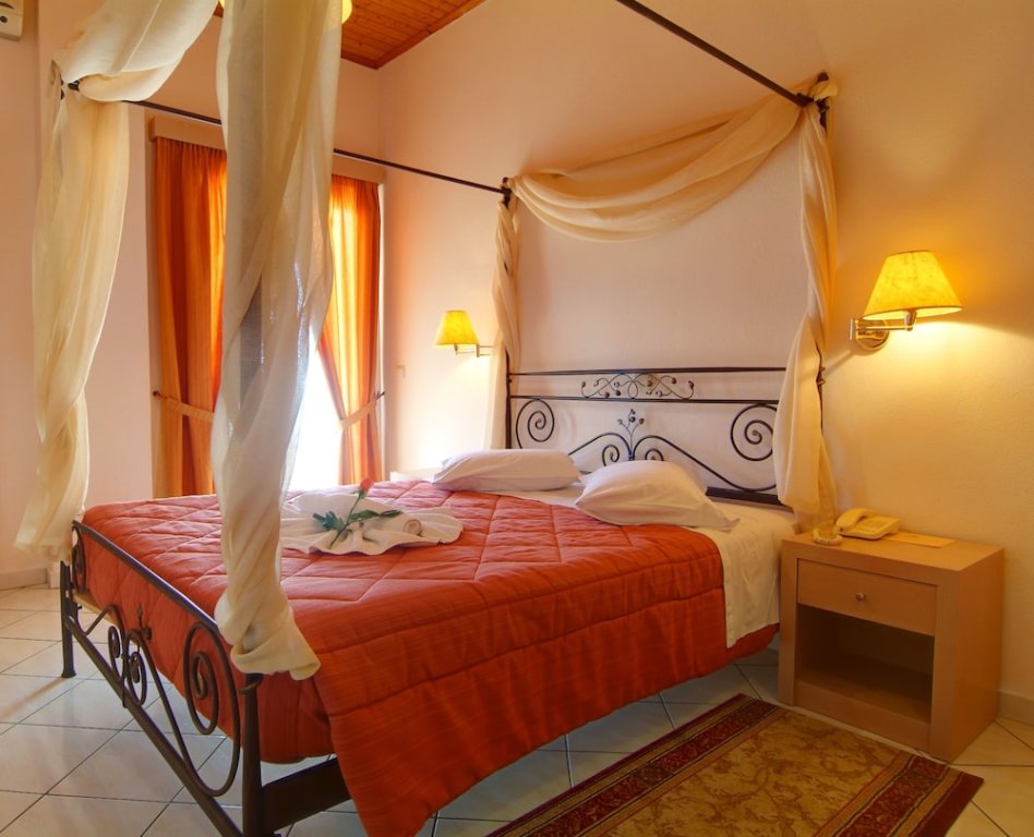 Standard Double room with balcony Acropole Delphi City Hotel